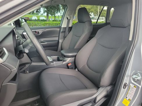 Used 2024 Toyota RAV4 LE FWD image 16