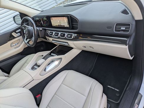 Used 2022 Mercedes-Benz GLS 450 4MATIC image 36