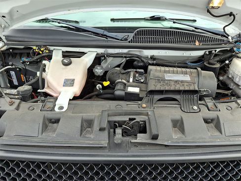 Used 2019 Chevrolet Express 3500 LT w/ LT Preferred Equipment Group image 27