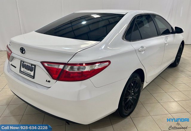 Used 2017 Toyota Camry LE FWD image 5