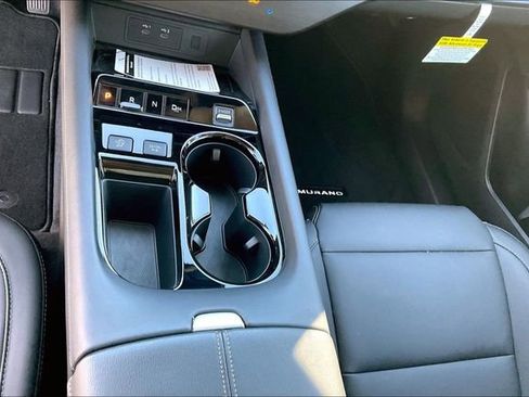 Certified 2025 Nissan Murano SV image 13