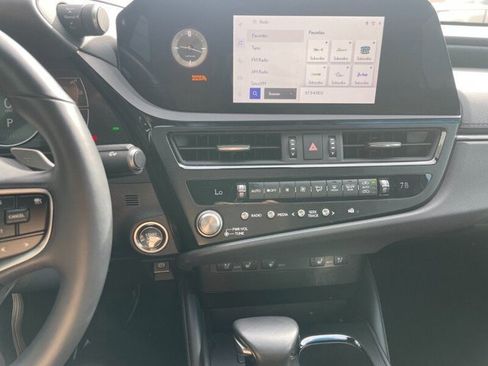 Certified 2025 Lexus ES 350 w/ Premium Package image 6