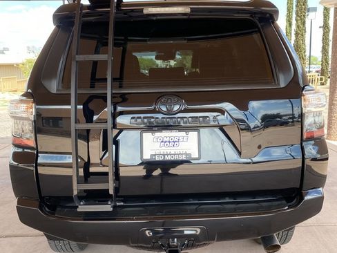 Used 2022 Toyota 4Runner SR5 Premium image 13