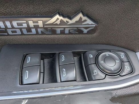 Used 2023 Chevrolet Silverado 1500 High Country w/ Technology Package AWD/4WD image 15