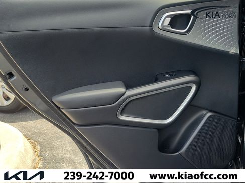 Certified 2024 Kia Soul LX FWD image 15