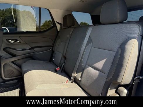 Used 2020 Chevrolet Traverse LS FWD image 15
