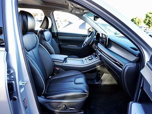 Used 2025 Hyundai Palisade SEL image 11