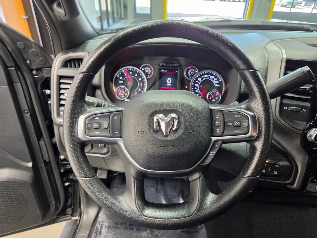 Used 2026 RAM 2500 Warlock AWD/4WD image 32