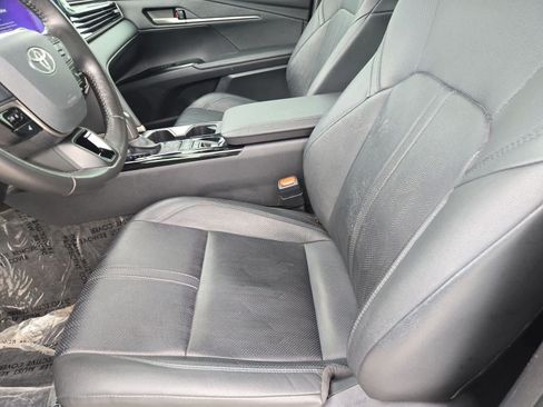 Used 2025 Toyota Camry XSE FWD image 14