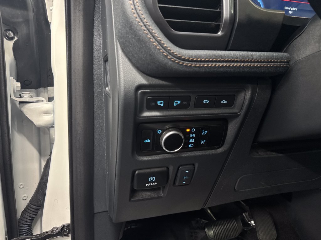 Used 2024 Ford F150 Lightning Lariat AWD/4WD image 37