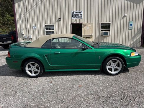 Used 1999 Ford Mustang Cobra RWD image 39