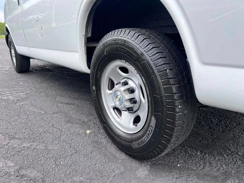 Used 2021 Chevrolet Express 2500 w/ Driver Convenience Package RWD image 29