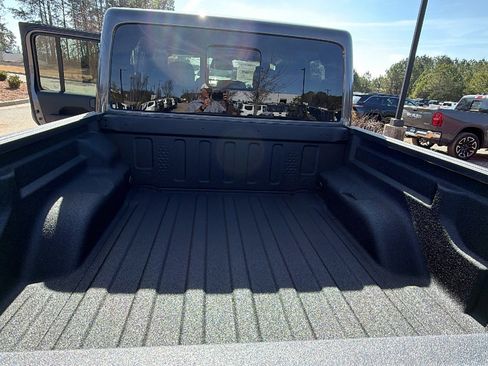 New 2026 Jeep Gladiator Rubicon image 13