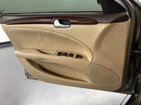 Used 2011 Buick Lucerne CX FWD image 14