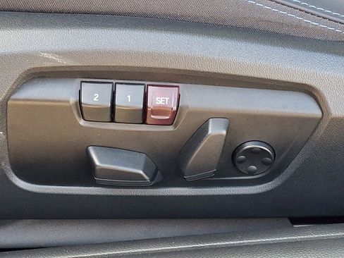 Used 2025 MINI Cooper 2-Door Hardtop image 27