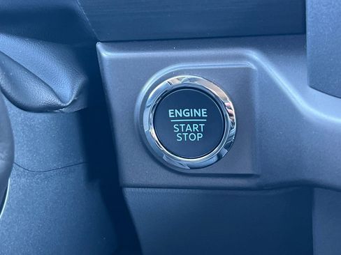 Used 2025 Ford F150 XLT w/ Equipment Group 302A MID image 21