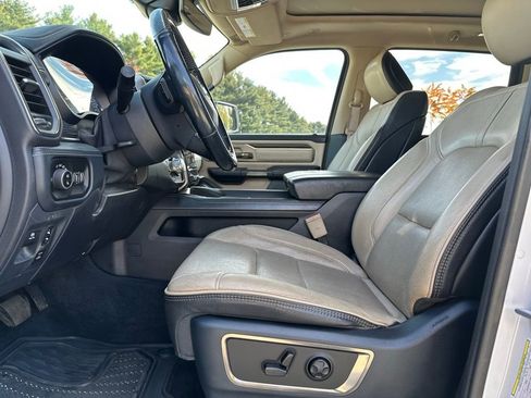 Used 2019 RAM 1500 Limited image 17