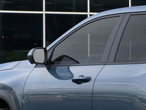 New 2026 Chevrolet Equinox LT AWD/4WD image 12