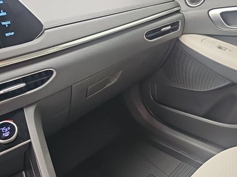 Used 2023 Hyundai Sonata SEL w/ Preferred Accessory Package FWD image 12