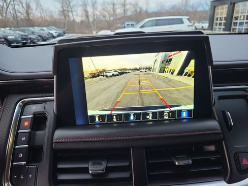 Used 2022 Chevrolet Tahoe RST w/ Sport Performance Package image 8