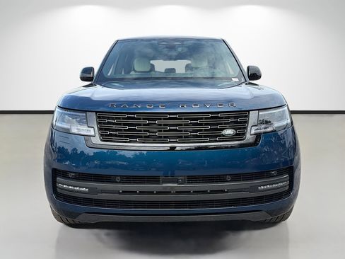 New 2026 Land Rover Range Rover Long Wheelbase SE AWD/4WD image 8