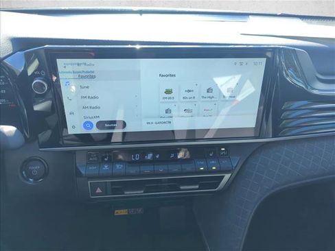 Used 2026 Toyota Camry XLE FWD image 14