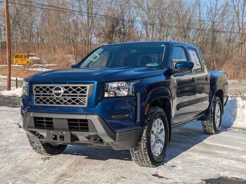 Used 2022 Nissan Frontier SV w/ Technology Package image 1