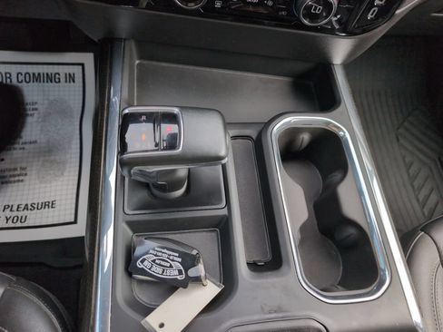 Used 2024 Chevrolet Silverado 1500 LT Trail Boss w/ Convenience Package II AWD/4WD image 26