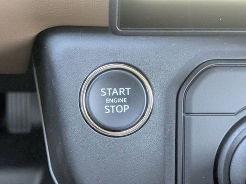 New 2026 Land Rover Defender 130 X-Dynamic SE AWD/4WD image 26