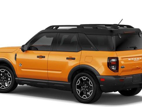 New 2026 Ford Bronco Sport Outer Banks w/ Outer Banks Tech Package+ AWD/4WD image 2