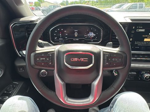 Used 2025 GMC Sierra 1500 SLT w/ SLT Premium Plus Package AWD/4WD image 11