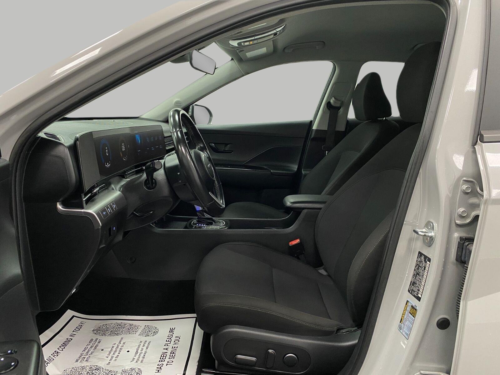 Certified 2024 Hyundai Kona SEL AWD/4WD image 29