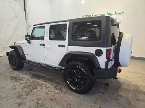 Used 2014 Jeep Wrangler Unlimited Sahara image 4
