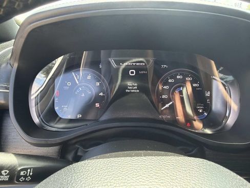 Used 2023 RAM 1500 Limited AWD/4WD image 13