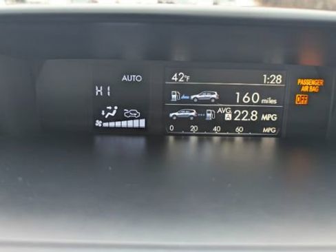 Used 2017 Subaru Forester 2.5i Touring image 32