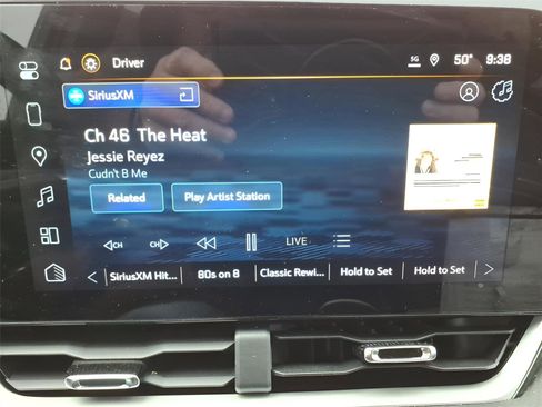 New 2026 Chevrolet Equinox LT w/ Convenience Package II image 19