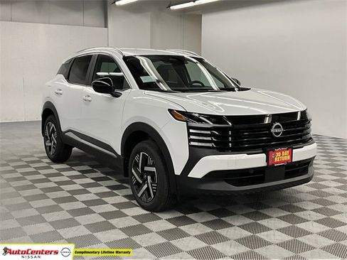 New 2026 Nissan Kicks SV image 1