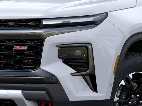 New 2027 Chevrolet Traverse Z71 w/ Enhanced Driving Package AWD/4WD image 34