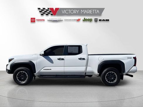 Used 2024 Toyota Tacoma TRD Off-Road AWD/4WD image 2