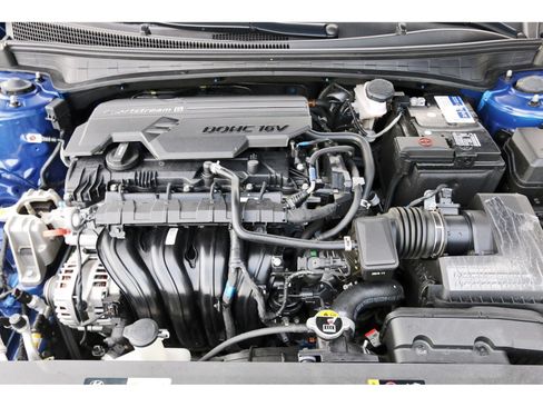 Used 2023 Hyundai Elantra SEL w/ Convenience Package FWD image 32