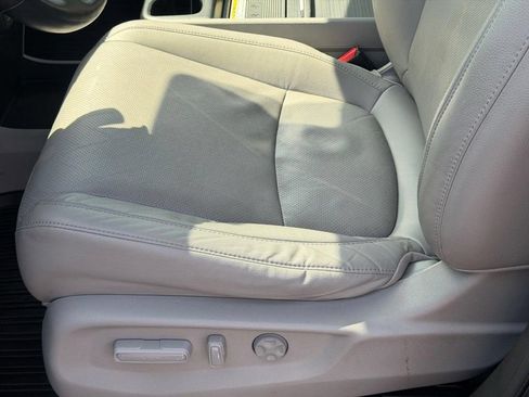 Used 2020 Honda Odyssey Elite image 24