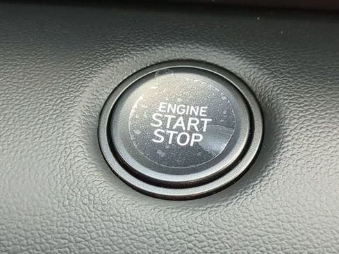 Certified 2025 Hyundai Elantra Sport image 24