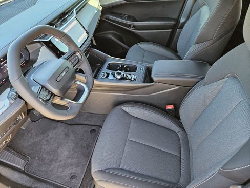 New 2026 Jeep Cherokee Laredo AWD/4WD image 15