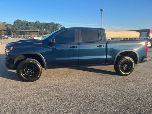 Used 2023 Chevrolet Silverado 1500 ZR2 w/ Technology Package image 2