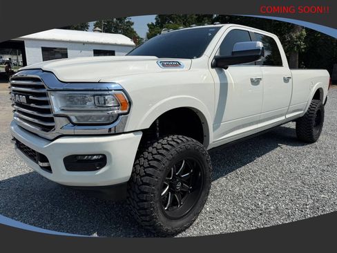 Used 2022 RAM 3500 Limited AWD/4WD image 3