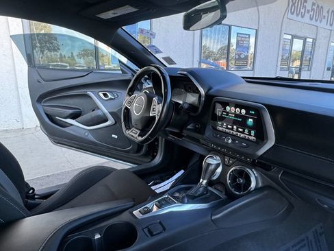 Used 2017 Chevrolet Camaro LT w/ Technology Package RWD image 22