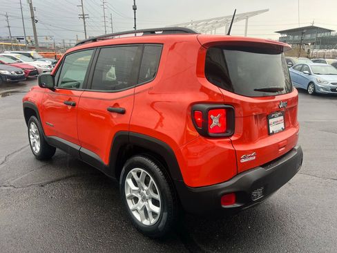 Used 2018 Jeep Renegade Sport w/ Power & Air Group image 3