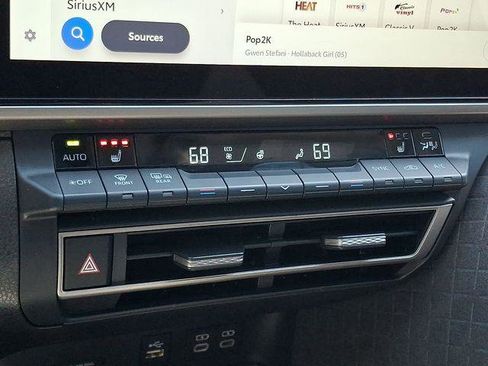 Certified 2025 Toyota Camry XLE AWD/4WD image 15