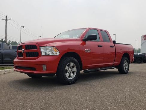 Used 2018 RAM 1500 Express AWD/4WD image 8