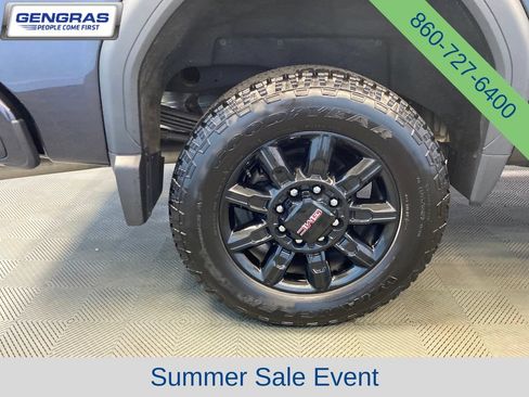Used 2024 GMC Sierra 2500 AT4 w/ Technology Package AWD/4WD image 33